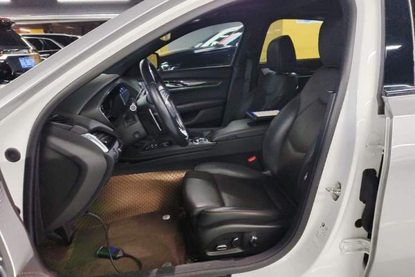 Cadillac CT5 2022, 56700 км, за 26352 USD - фото 23
