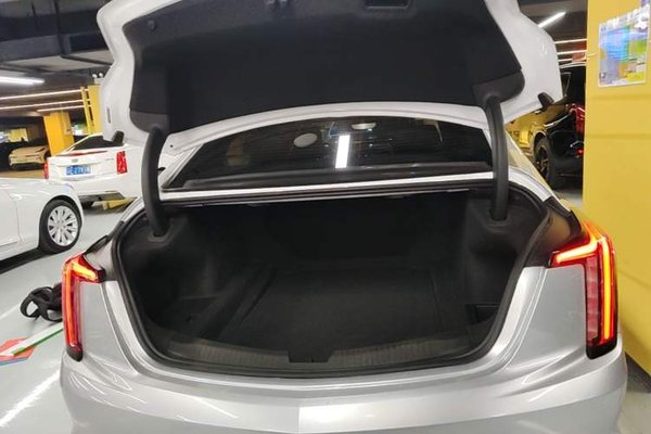 Cadillac CT5 2022, 56700 км, за 26352 USD - фото 27