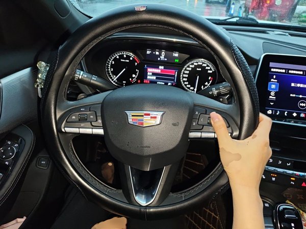 Cadillac CT5 2022, 61800 км, за 19461 USD - фото 11