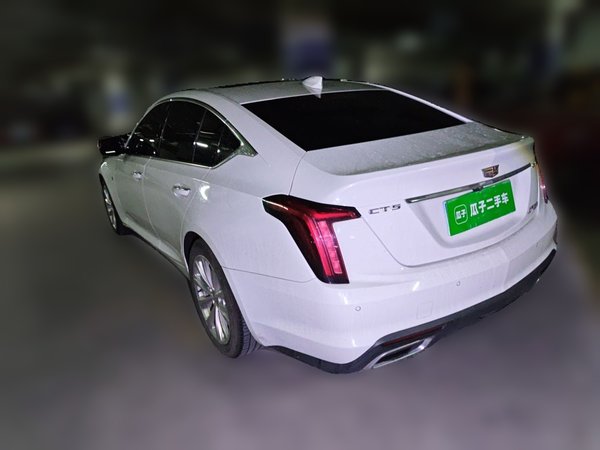 Cadillac CT5 2022, 61800 км, за 19461 USD