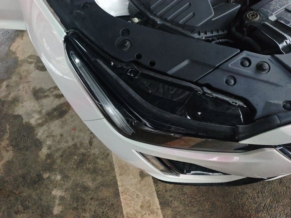 Cadillac CT5 2023, 93600 км, за 19350 USD - фото 7