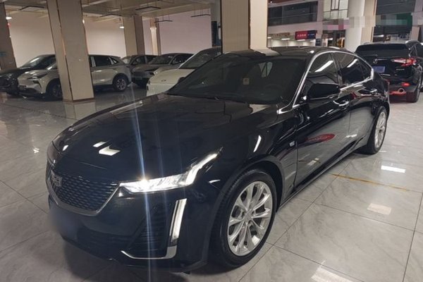 Cadillac CT5 · 2023 год