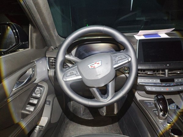 Cadillac CT5 2023, 32300 км, за 23011 USD - фото 11