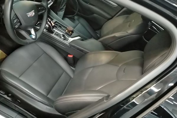Cadillac CT5 2023, 34800 км, за 24546 USD - фото 17