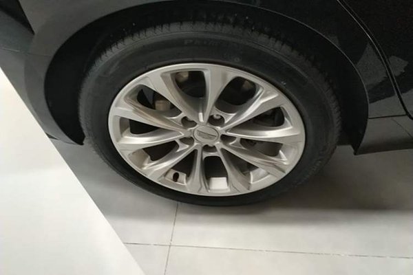 Cadillac CT5 2023, 34800 км, за 24546 USD - фото 11