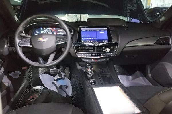 Cadillac CT5 2023, 42300 км, за 24164 USD - фото 12