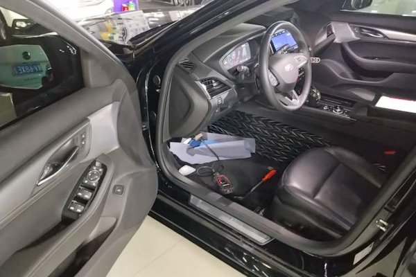 Cadillac CT5 2023, 42300 км, за 24164 USD - фото 18