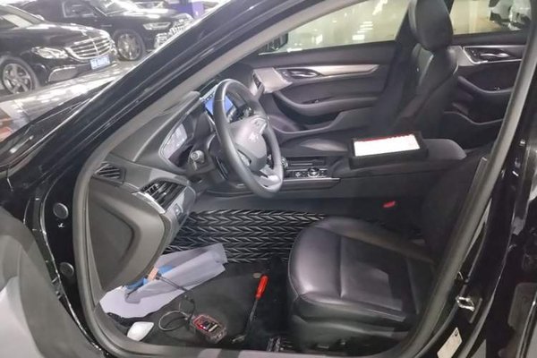 Cadillac CT5 2023, 42300 км, за 24164 USD - фото 17