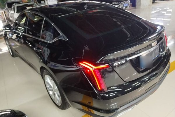 Cadillac CT5 2023, 42300 км, за 24164 USD
