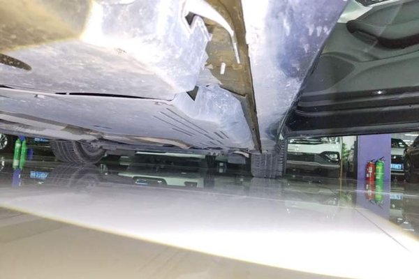 Cadillac CT5 2023, 42300 км, за 24164 USD - фото 26
