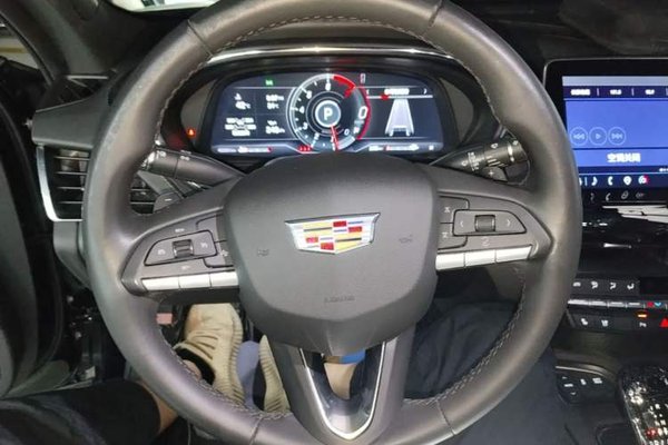 Cadillac CT5 2023, 42300 км, за 24164 USD - фото 13