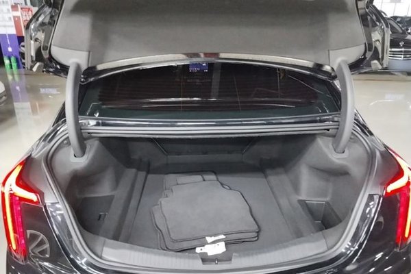 Cadillac CT5 2023, 42300 км, за 24164 USD - фото 22