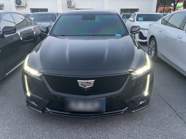 Cadillac CT5 2023, 50000 км, за 28493 USD