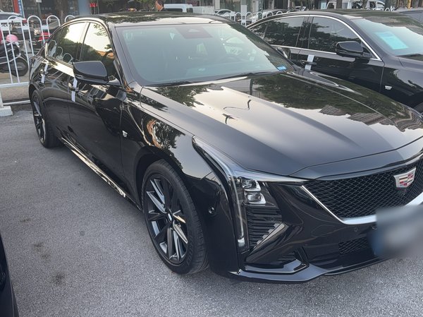 Cadillac CT5 2024, 12900 км, за 32138 USD