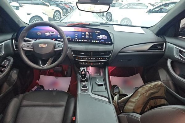 Cadillac CT5 2024, 25099 км, за 29896 USD - фото 15