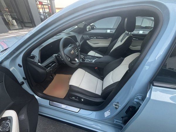 Cadillac CT5 2025, 11000 км, за 35846 USD - фото 8