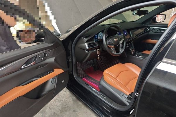 Cadillac CT6 2019, 26600 км, за 24649 USD - фото 18