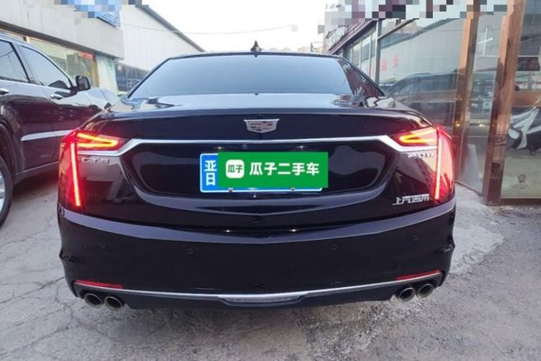 Cadillac CT6 2021, 110100 км, за 19183 USD