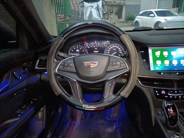 Cadillac CT6 2021, 95000 км, за 19702 USD - фото 11