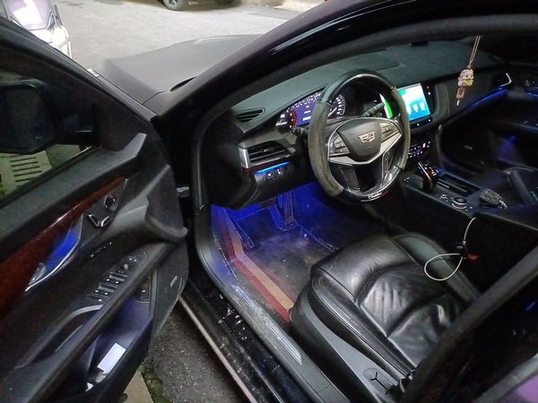 Cadillac CT6 2021, 95000 км, за 19702 USD - фото 17