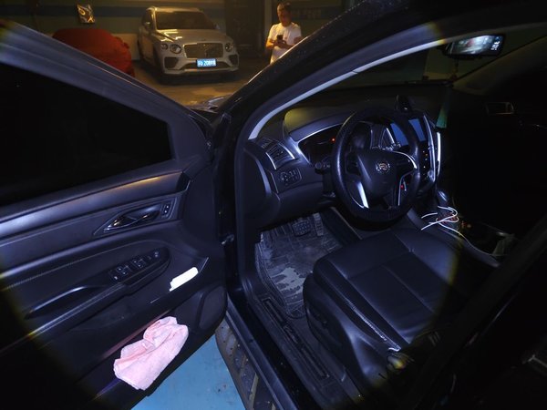 Cadillac SRX 2015, 176000 км, за 4897 USD - фото 17