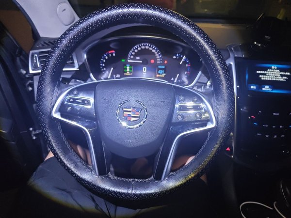 Cadillac SRX 2015, 176000 км, за 4897 USD - фото 11