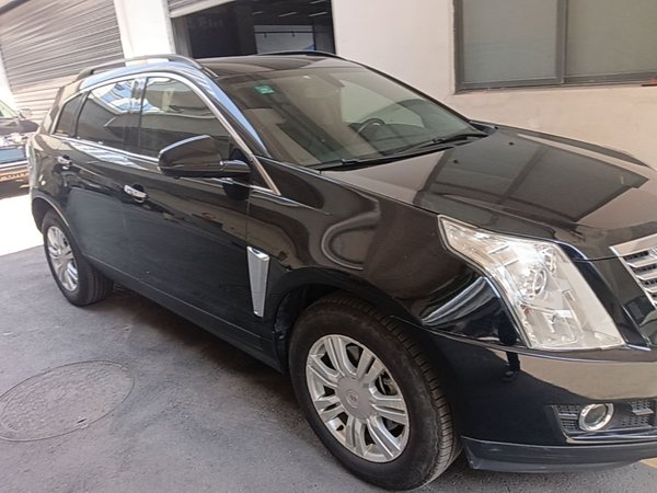 Cadillac SRX 2015, 89800 км, за 7780 USD