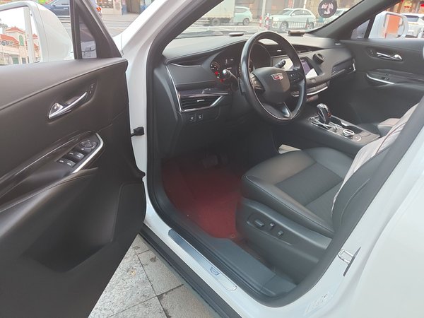 Cadillac XT4 2018, 102300 км, за 13148 USD - фото 15