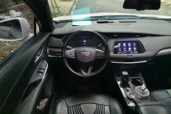 Cadillac XT4 2018, 163000 км, за 9274 USD - фото 10