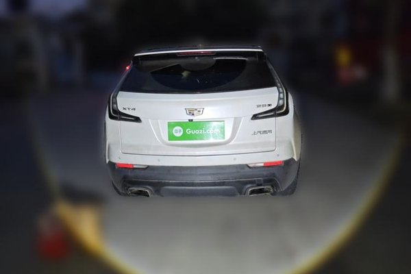 Cadillac XT4 2018, 75000 км, за 12889 USD