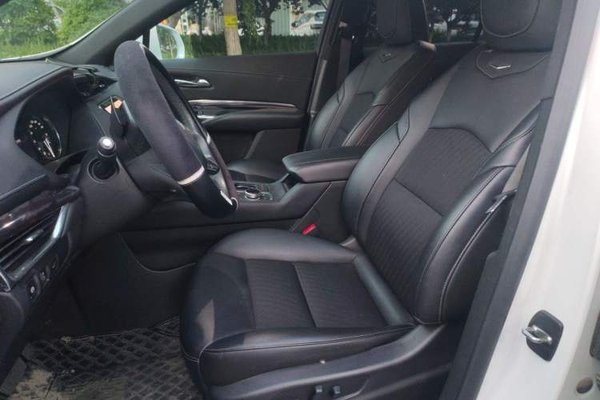 Cadillac XT4 2020, 42900 км, за 14079 USD - фото 16
