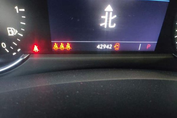 Cadillac XT4 2020, 42900 км, за 14079 USD - фото 13