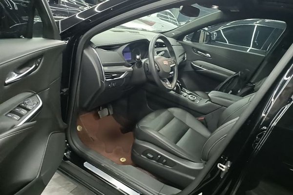 Cadillac XT4 2021, 36600 км, за 17029 USD - фото 19