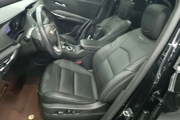 Cadillac XT4 2021, 36600 км, за 17029 USD - фото 18