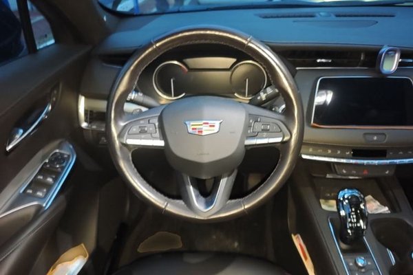 Cadillac XT4 2021, 49100 км, за 15955 USD - фото 11