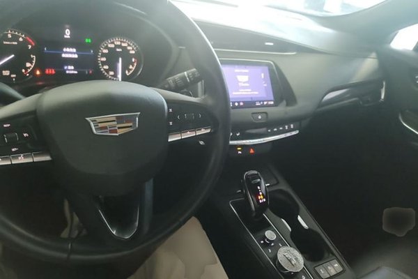 Cadillac XT4 2021, 81300 км, за 14293 USD - фото 12