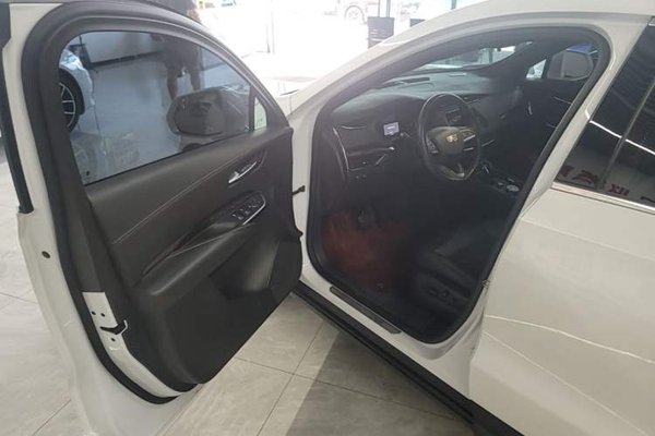 Cadillac XT4 2021, 81300 км, за 14293 USD - фото 18