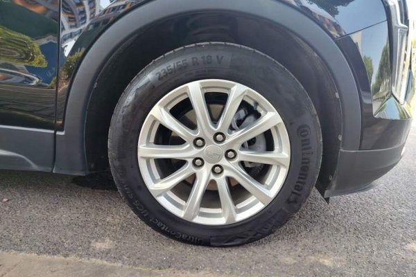 Cadillac XT4 2022, 68300 км, за 16091 USD