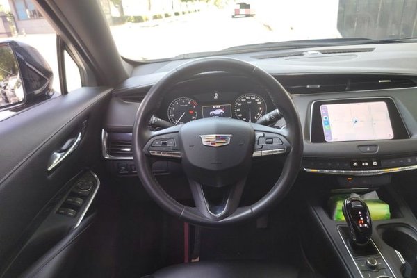 Cadillac XT4 2022, 68300 км, за 16091 USD - фото 9