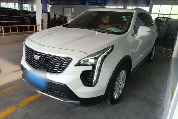 Cadillac XT4 · 2022 год