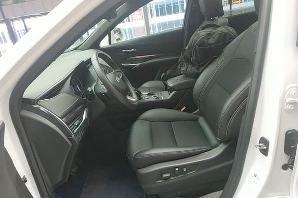 Cadillac XT4 2022, 45599 км, за 16993 USD - фото 18