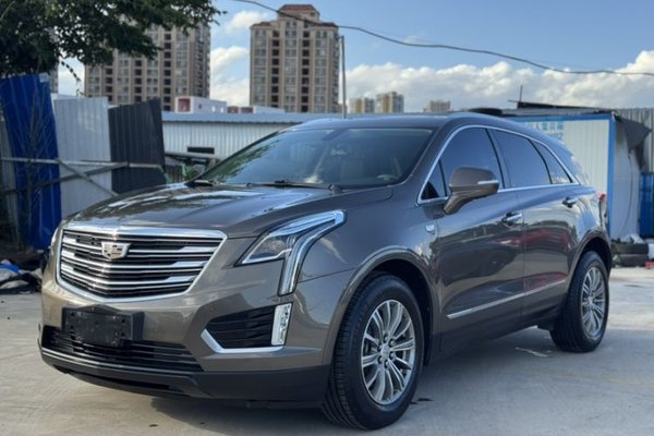 Cadillac XT5 · 2017 год