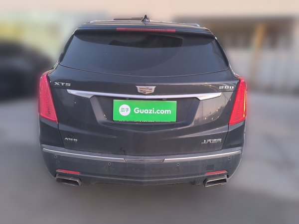 Cadillac XT5 2018, 128100 км, за 11334 USD