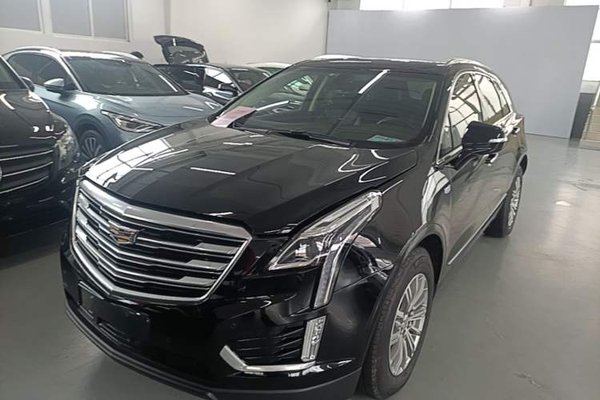 Cadillac XT5 · 2018 год