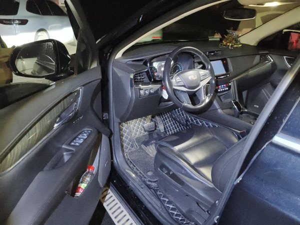 Cadillac XT5 2018, 58000 км, за 15727 USD - фото 17