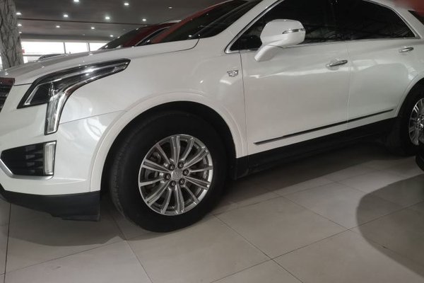 Cadillac XT5 2018, 124000 км, за 12773 USD