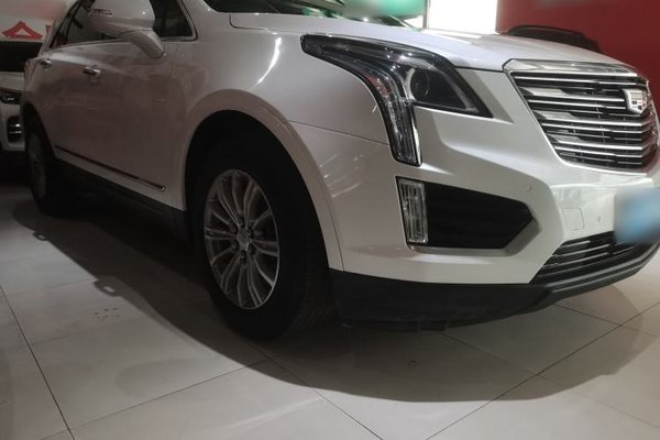 Cadillac XT5 2018, 124000 км, за 12773 USD