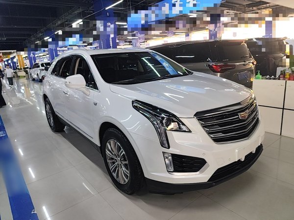 Cadillac XT5 2018, 49600 км, за 17110 USD