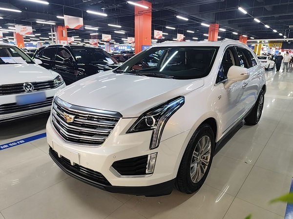 Cadillac XT5 · 2018 год