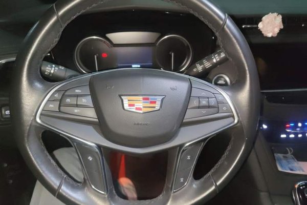 Cadillac XT5 2020, 70900 км, за 17980 USD - фото 10